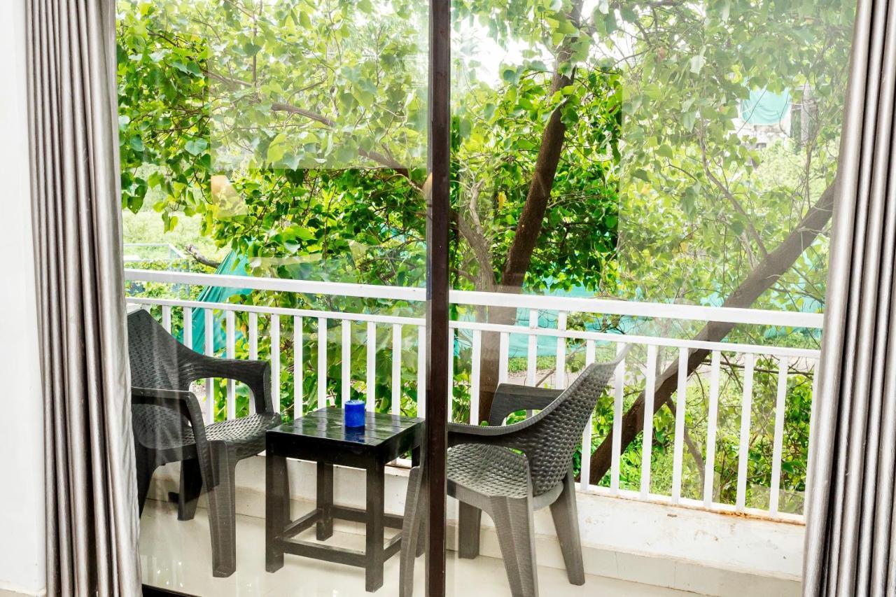 Hotel Fourteen Pods By The Sea Morjim Esterno foto