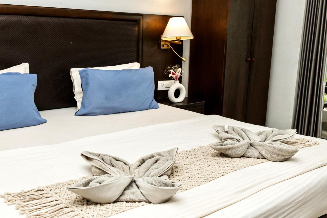 Hotel Fourteen Pods By The Sea Morjim Esterno foto